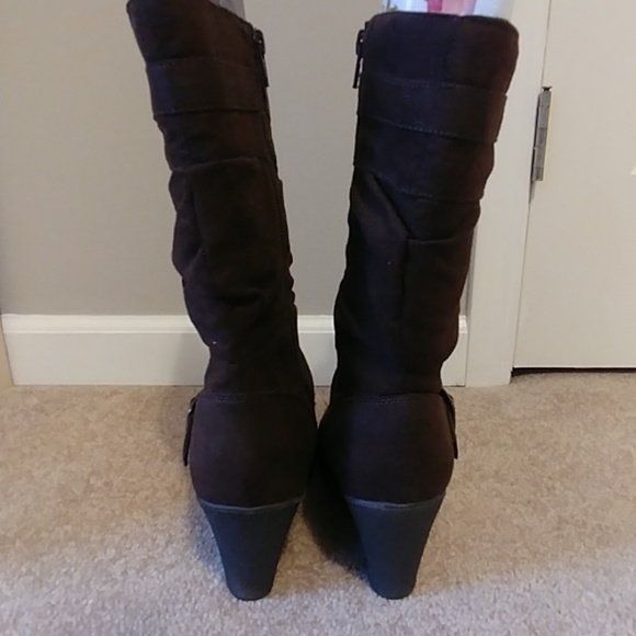 Wedge Boots - Picture 3 of 5
